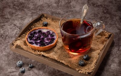 Čučoriedkový likér a čaj do chladných dní